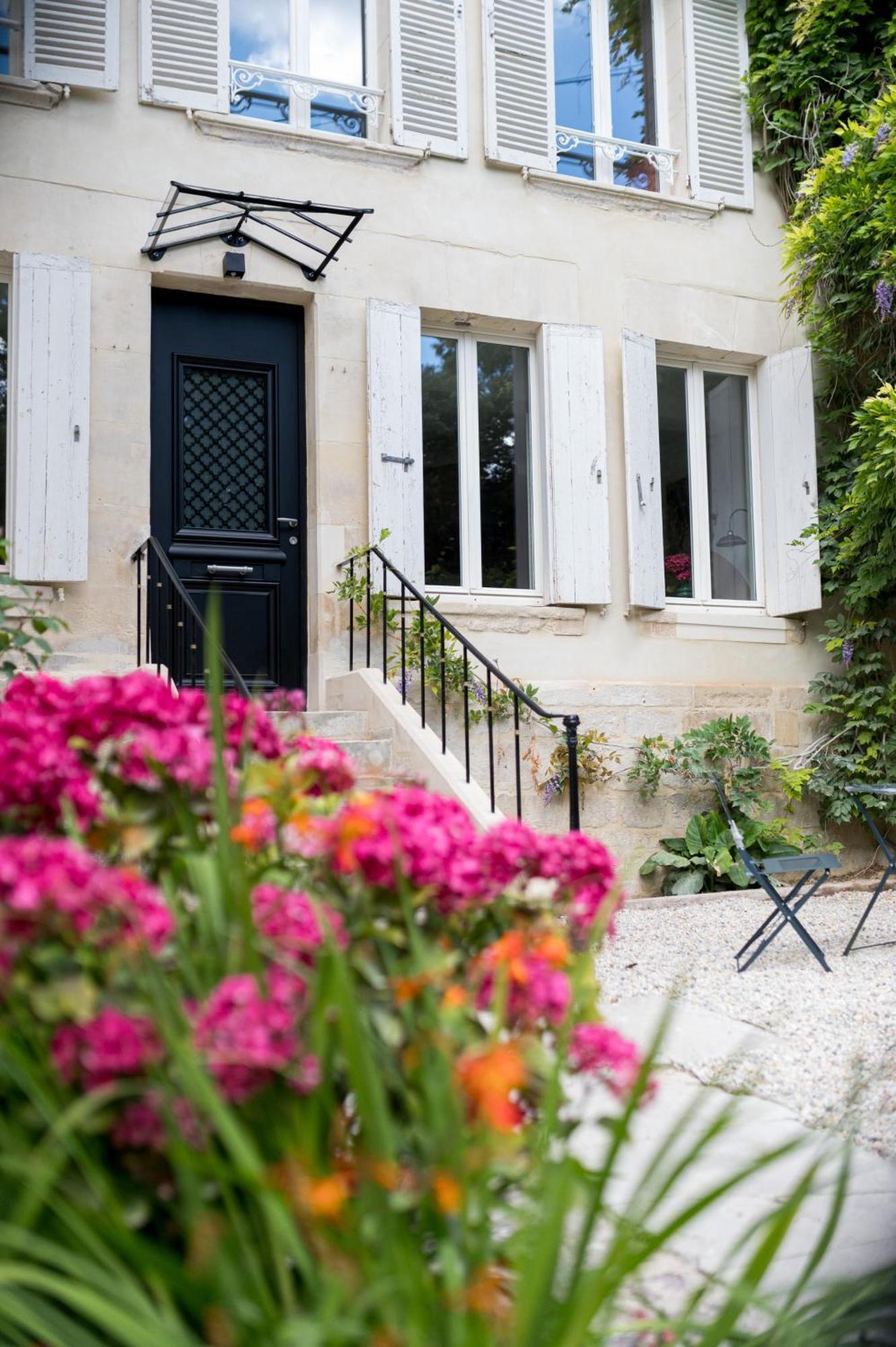 Villa Robs - Appartements Tout Confort, Tv Connectee, Haut Debit, Localisation Ideale - Courts Sejours & Affaires Caen Bagian luar foto